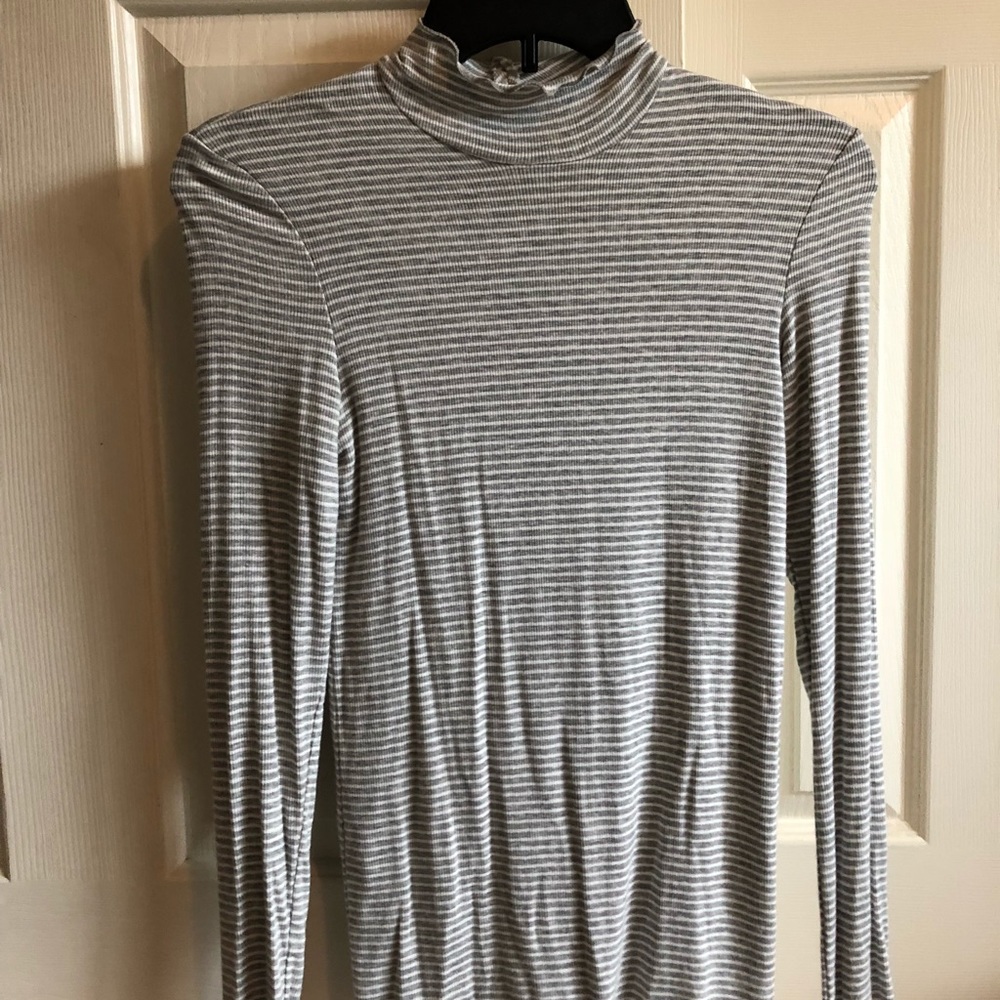 Turtleneck long sleeve